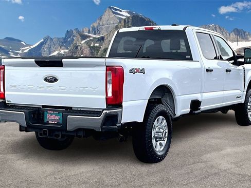 Used 2024 Ford F350 XLT image 2