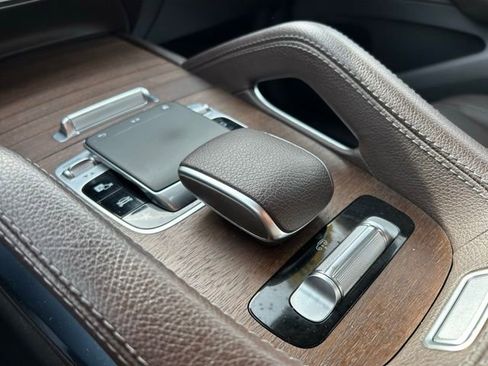 Used 2020 Mercedes-Benz GLS 450 4MATIC image 45