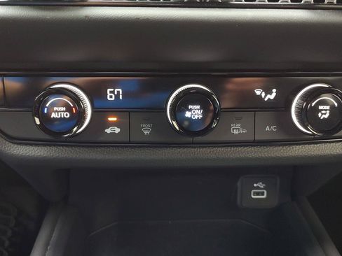 Used 2025 Honda HR-V Sport image 10