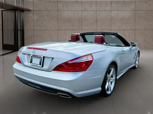 Used 2013 Mercedes-Benz SL 550 w/ Premium Pkg image 21