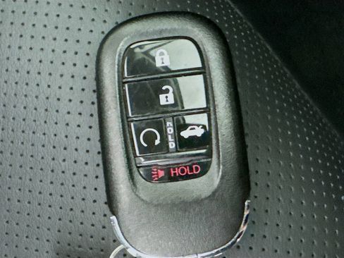 Certified 2025 Honda Accord Touring image 37