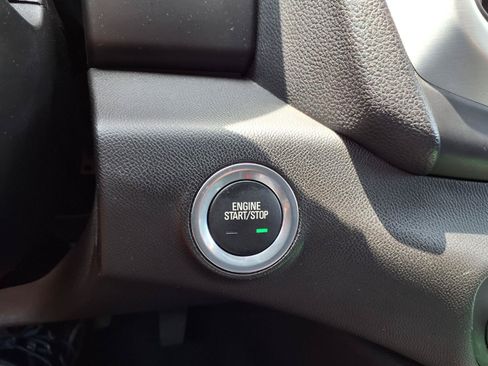 Used 2024 GMC Terrain SLE FWD image 17