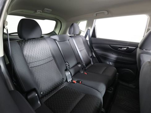 Used 2018 Nissan Rogue SV w/ Premium Package AWD/4WD image 21