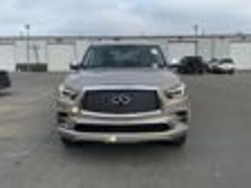 Used 2019 INFINITI QX80 Luxe w/ Proactive Package image 10