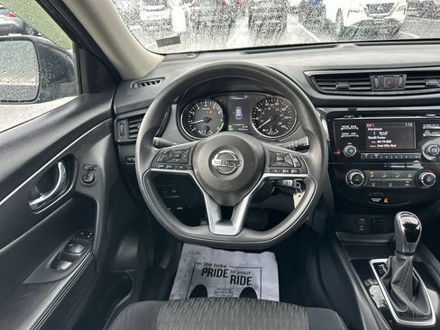 Used 2017 Nissan Rogue S AWD/4WD image 19