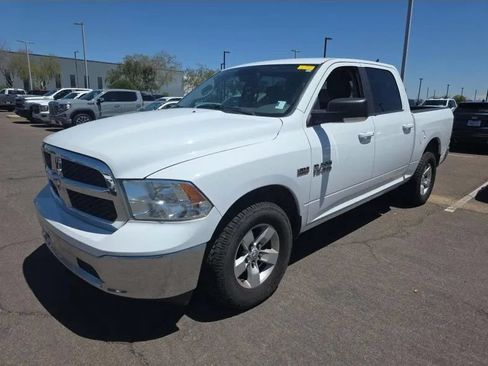 Used 2019 RAM 1500 Classic SLT w/ Luxury Group AWD/4WD image 1