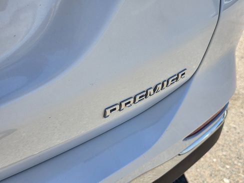 Used 2019 Chevrolet Equinox Premier FWD image 10