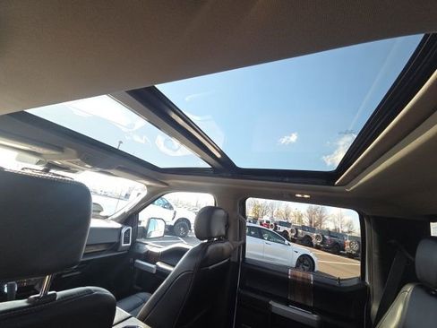 Used 2020 Ford F150 Lariat w/ Equipment Group 502A Luxury AWD/4WD image 22