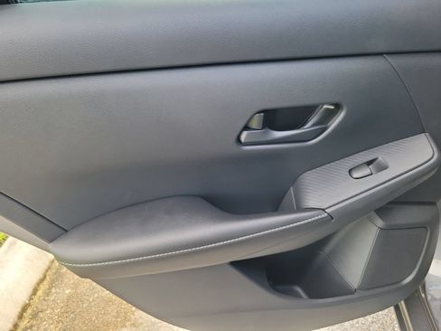 Used 2025 Nissan Sentra S FWD image 11