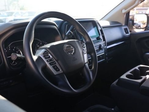 Certified 2022 Nissan Titan SV image 14