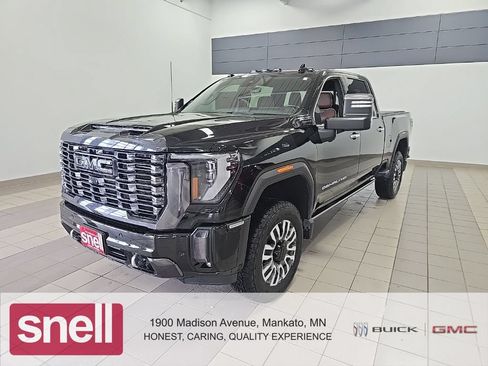 Used 2024 GMC Sierra 3500 Denali Ultimate AWD/4WD image 1