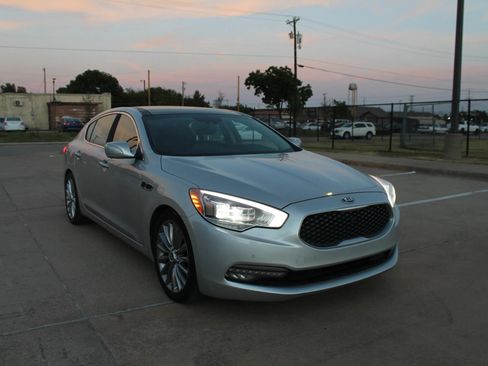 Used 2015 Kia K900 Luxury w/ VIP Package (Discontinued) RWD image 7