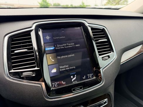 Used 2016 Volvo XC90 T6 Momentum w/ Momentum Plus Package image 18