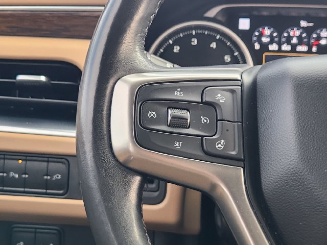 Used 2021 Chevrolet Suburban Premier RWD image 28