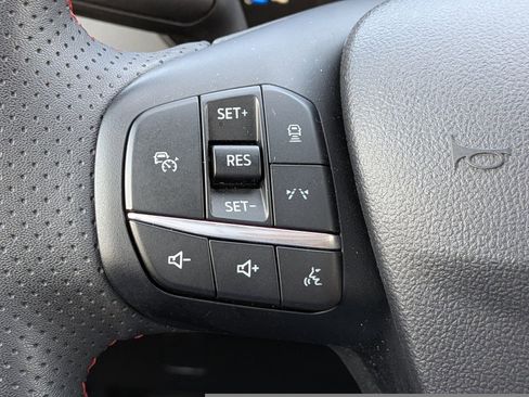 Certified 2023 Ford Escape ST-Line Select w/ Tech Pack #1 image 30