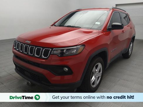 Used 2024 Jeep Compass Latitude AWD/4WD image 1