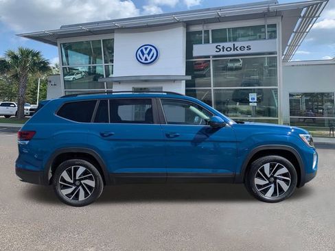 New 2026 Volkswagen Atlas SE FWD image 3