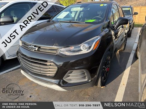 Used 2020 Chevrolet Trax LT w/ Redline Edition image 1