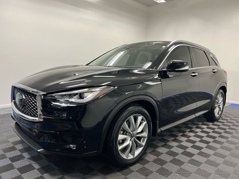 Used 2022 INFINITI QX50 Essential image 3