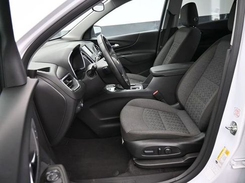 Used 2024 Chevrolet Equinox LT image 41