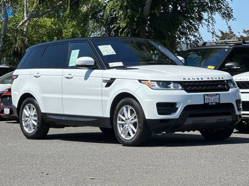 Used 2017 Land Rover Range Rover Sport SE AWD/4WD image 7