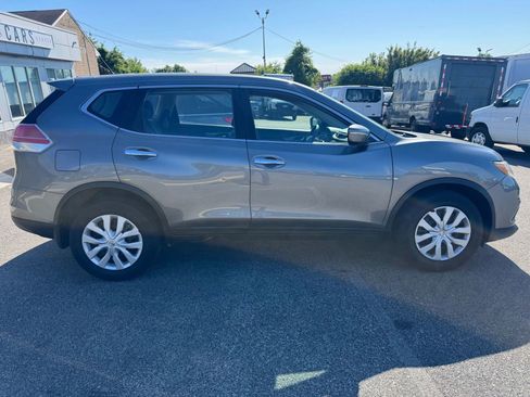Used 2015 Nissan Rogue S AWD/4WD image 4