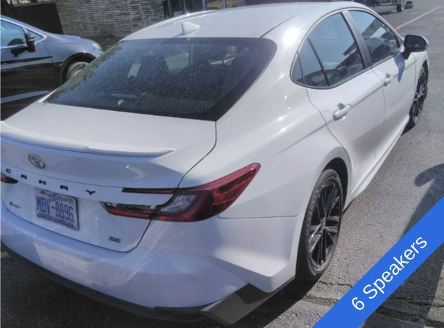 Used 2025 Toyota Camry SE FWD image 3