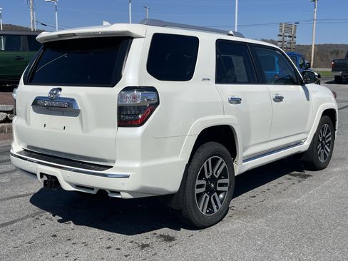 Used 2020 Toyota 4Runner Limited AWD/4WD image 3