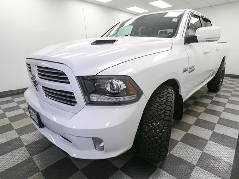 Used 2017 RAM 1500 Sport image 4