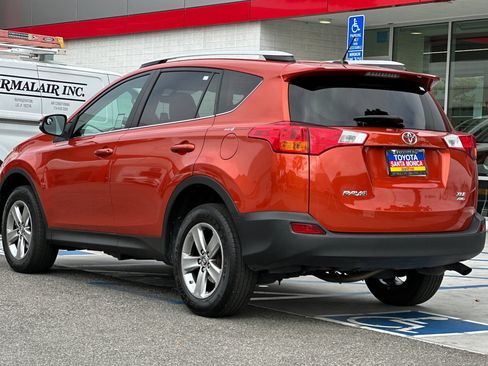 Used 2015 Toyota RAV4 XLE AWD/4WD image 6