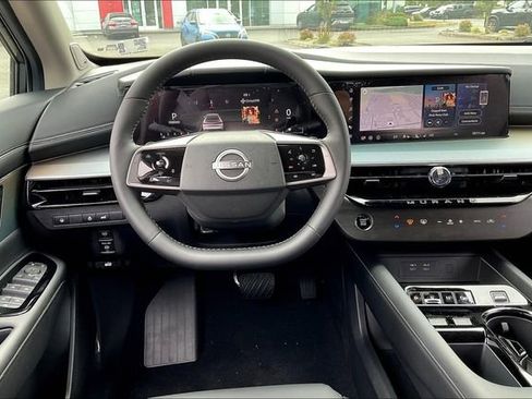New 2025 Nissan Murano SL image 17
