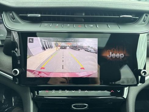 New 2026 Jeep Grand Cherokee L 4WD image 21