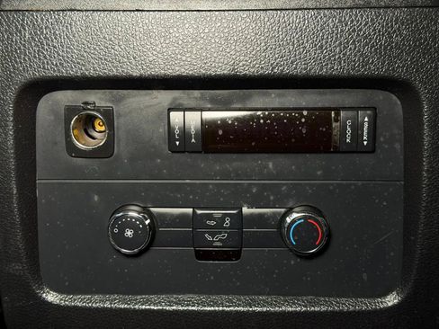Used 2017 Ford Expedition XLT RWD image 17