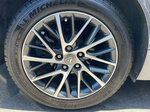 Used 2017 Lexus ES 350 w/ Luxury Package FWD image 30