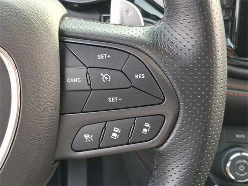 Certified 2024 Dodge Durango GT image 24