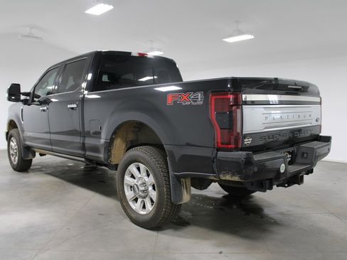 Used 2019 Ford F250 Platinum w/ Platinum Ultimate Package image 7
