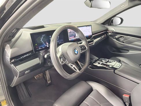 Certified 2026 BMW 530i w/ M Sport Package RWD image 9