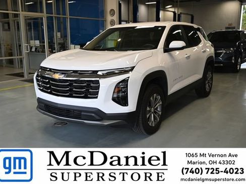 Used 2025 Chevrolet Equinox LT FWD image 1