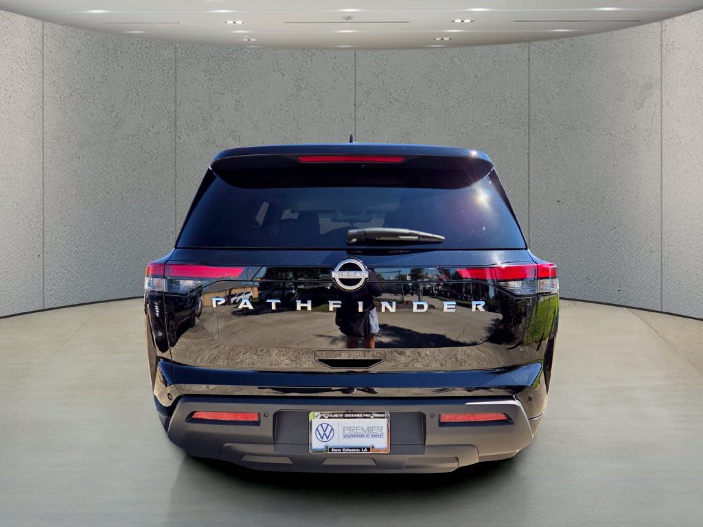 Used 2025 Nissan Pathfinder SV FWD image 4