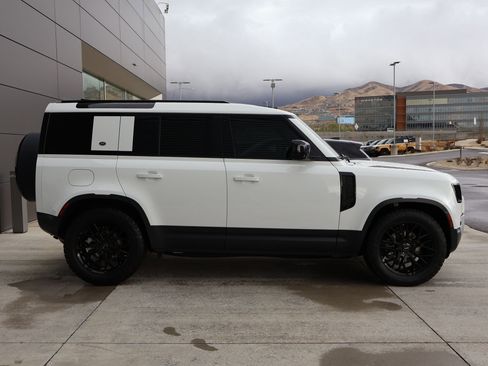 Used 2020 Land Rover Defender 110 AWD/4WD image 5