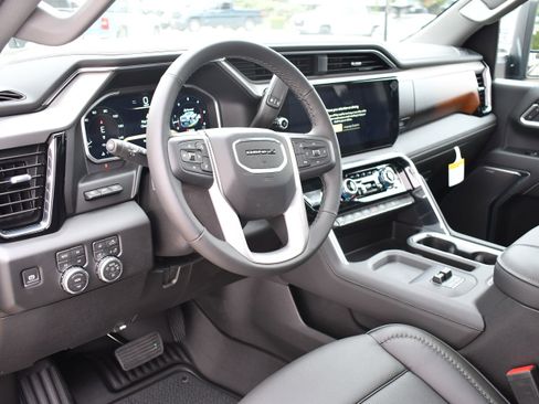 New 2026 GMC Sierra 2500 Denali w/ Denali Reserve Package AWD/4WD image 18
