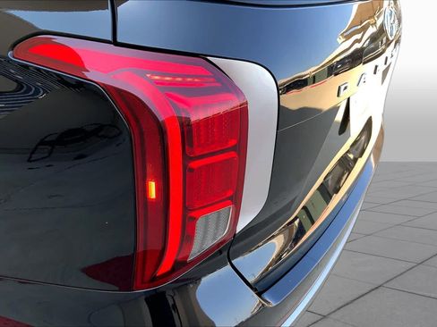 Used 2025 Hyundai Palisade SEL FWD image 27