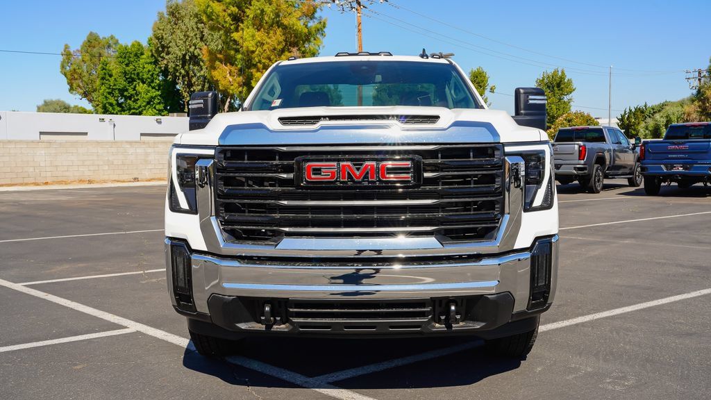 New 2026 GMC Sierra 3500 Pro w/ Convenience Package AWD/4WD image 4