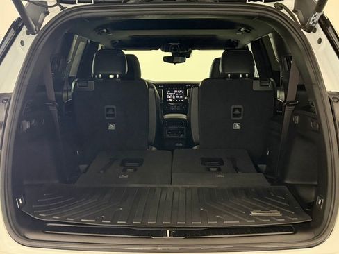Used 2023 Jeep Grand Cherokee L Laredo AWD/4WD image 29