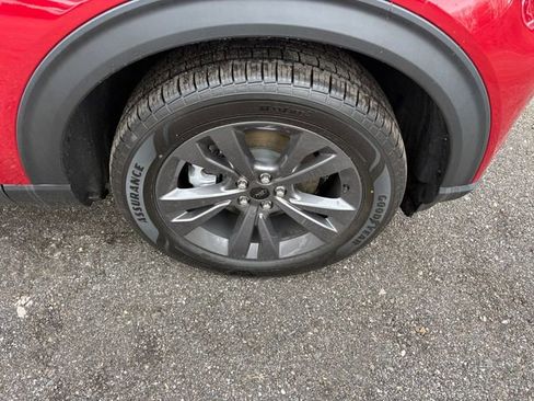 Used 2022 Ford Explorer XLT w/ Equipment Group 202A image 22