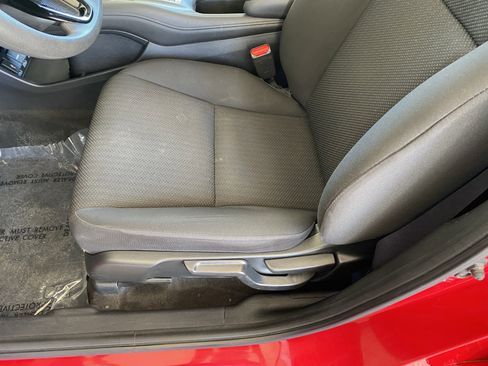 Used 2017 Honda HR-V EX image 13