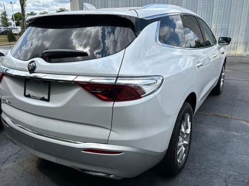 Used 2023 Buick Enclave Essence w/ Experience Buick Package AWD/4WD image 5