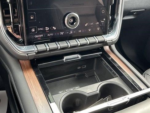 Certified 2025 GMC Yukon XL Denali image 25