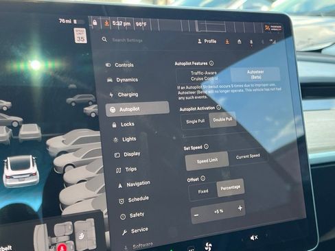 Used 2021 Tesla Model 3 Standard Range Plus image 37