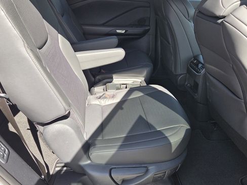 New 2026 Lexus TX 500h AWD image 32